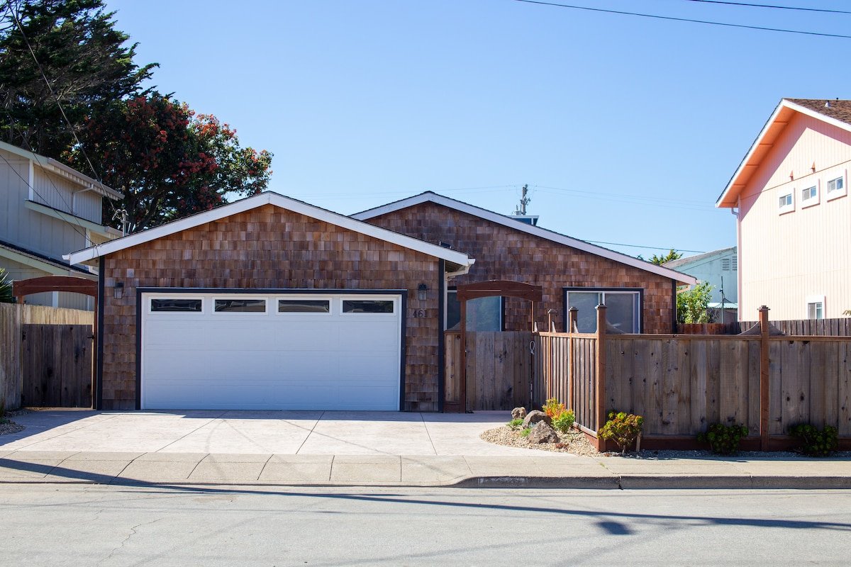 Beachside 3-bedroom Cottage gallery image 2