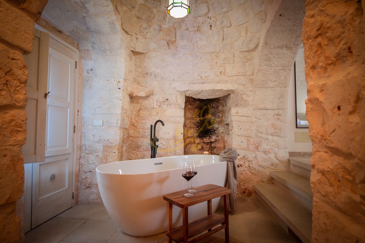 TD Trullo Titiro w/ Wine Cellar, Vineyard & Pool gallery image 5