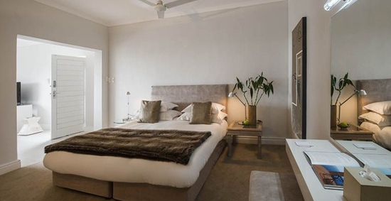 Photo 3 of Studio 1 accommodation in Camps Bay, Cape Town with 1 bedrooms and 1 bathrooms