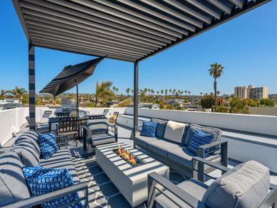 Rooftop & Ocean – Casa Blanca in Pacific Beach