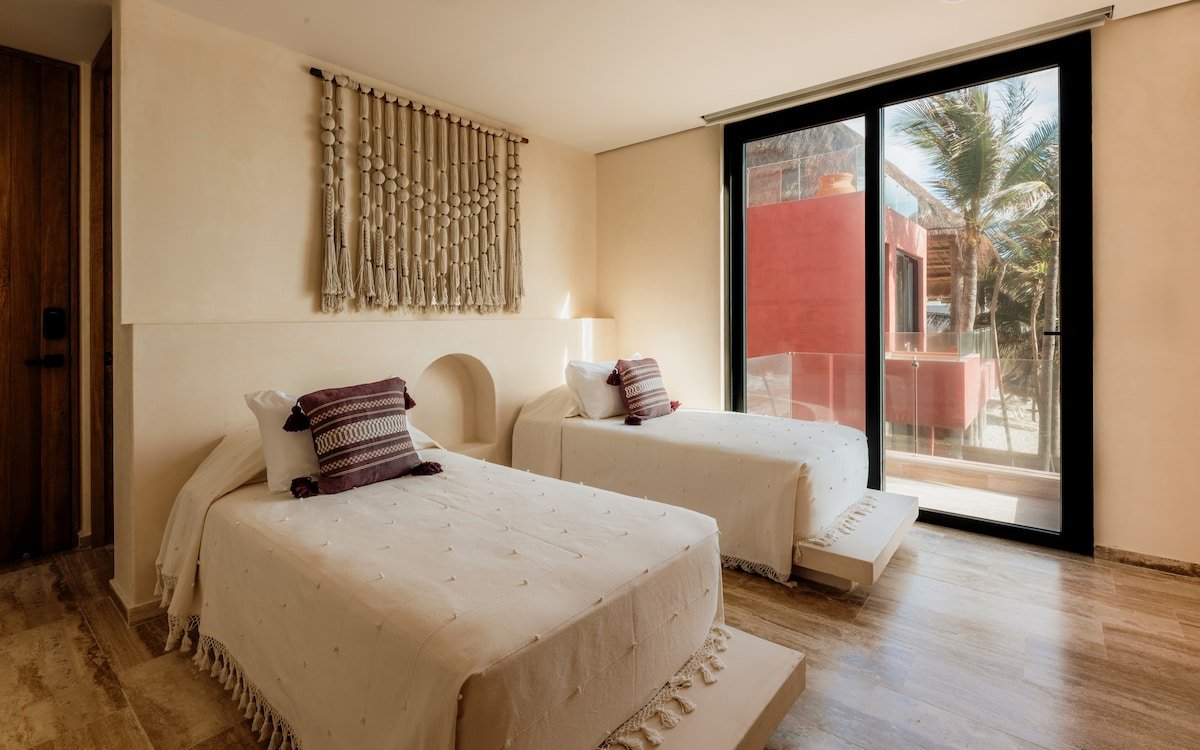 Beach Mansion | Daily Chef – Event Deck – 24ppl gallery image 4