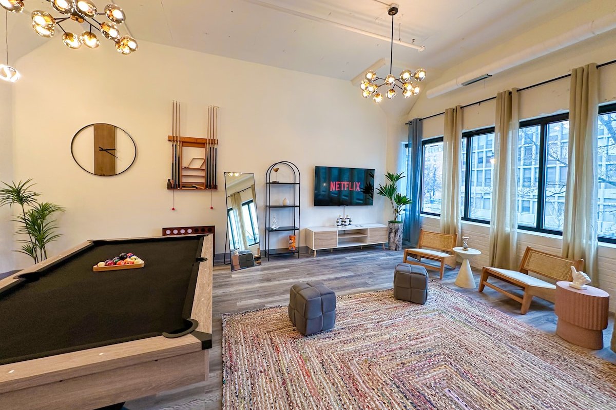 Luxury 6BR/3BA Group Stay in McCormick | Sleeps 12 gallery image 3