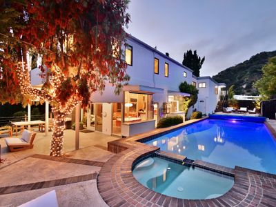 Hilltop Designer Midcentury Modern 4BR Pool HotTub