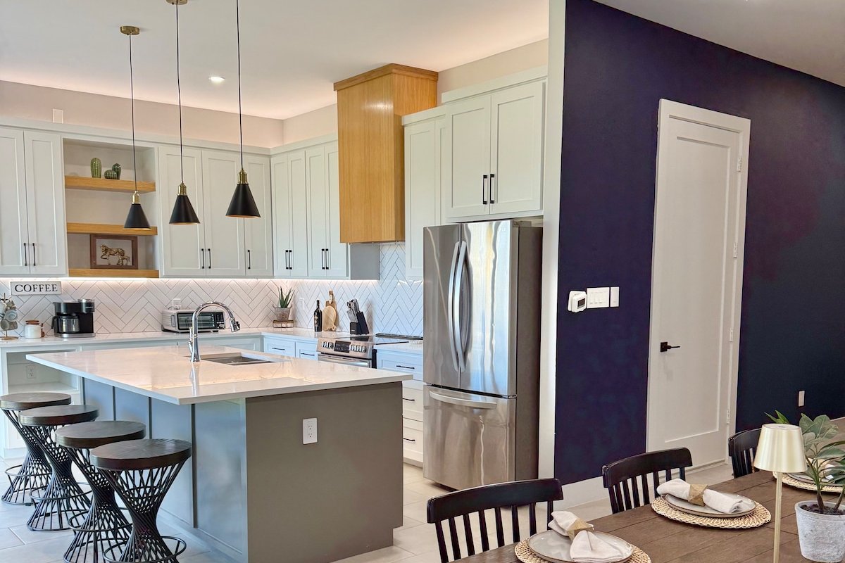 *New* 5 min to Downtown FW, Southwestern Vibes, EV gallery image 4