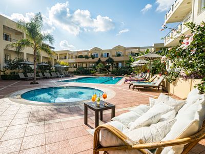 Helios Apartments – Superior Two Bedroom Apartment