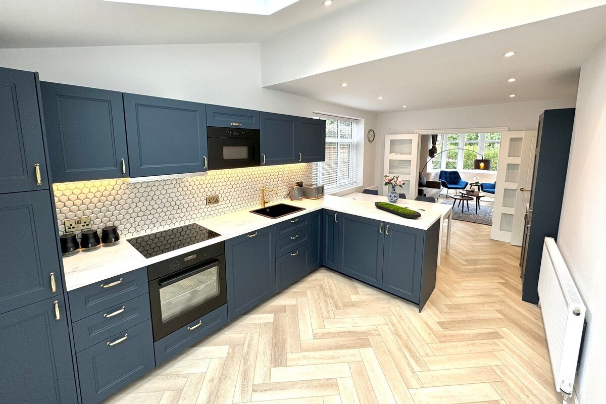 Bright 5 Bedroom House in Didsbury, Manchester gallery image 3