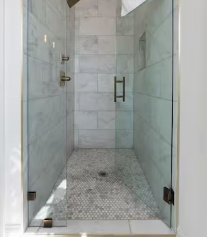 Two Beautiful Homes – Walkable to Geodis gallery image 4