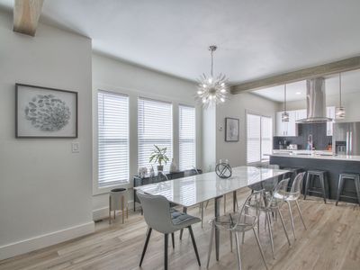 4 Bedroom – Music Row!