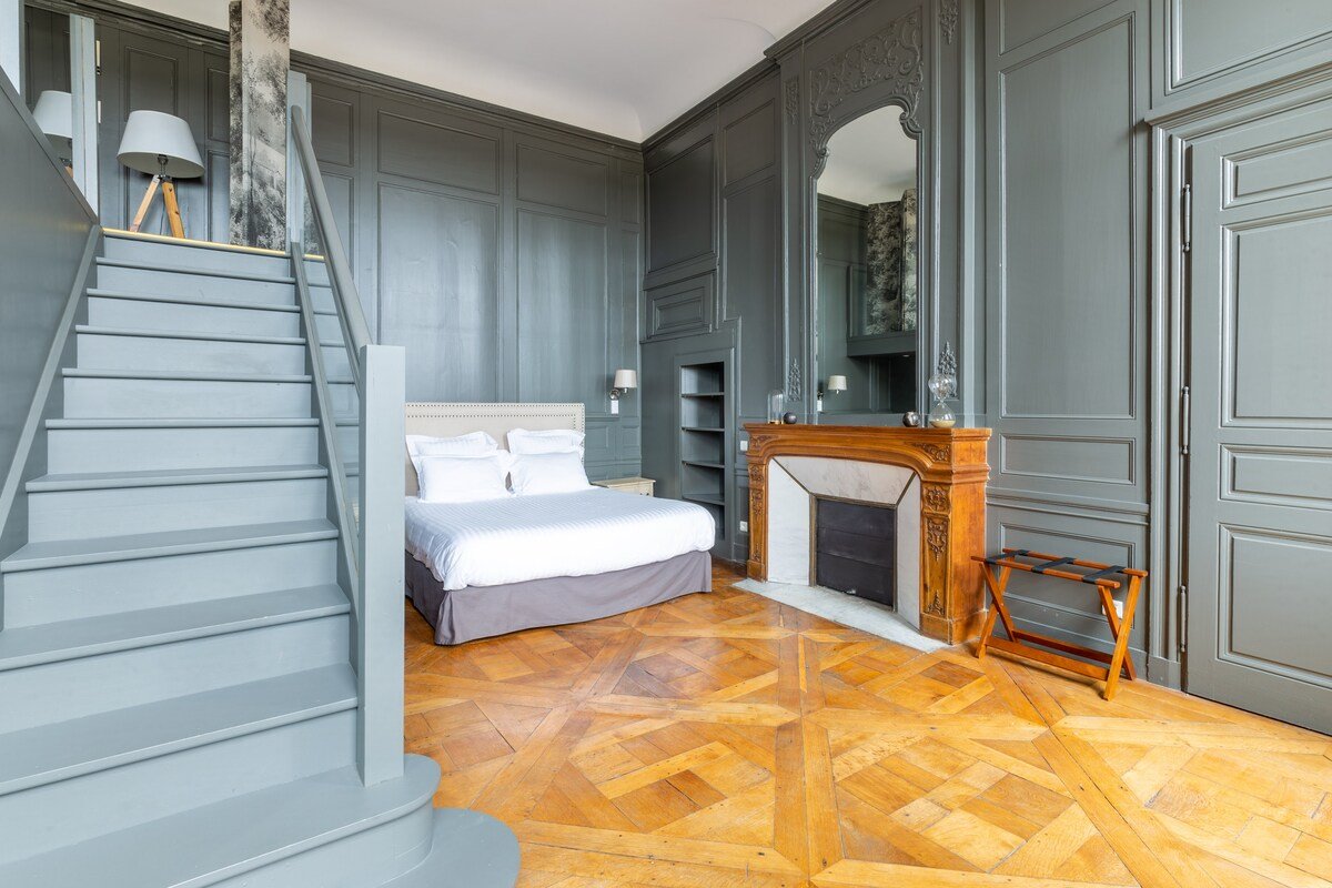 298 years & 160 s-m of History resurrected gallery image 4