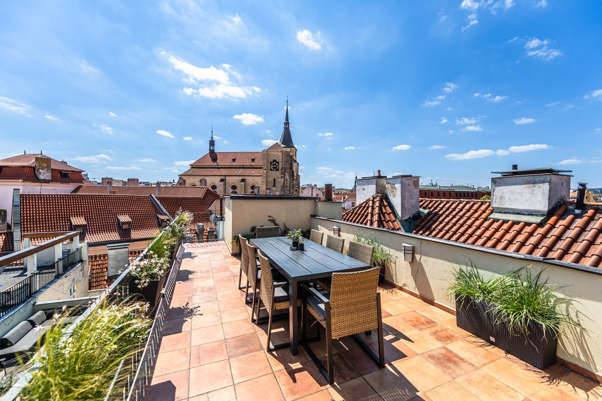 Apartment with Prague view and own terrace