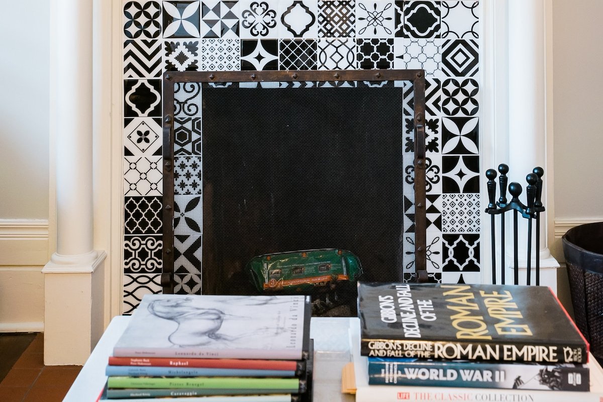 Luxurious GLEBE home / steps to CANAL, Tulips & TD gallery image 3