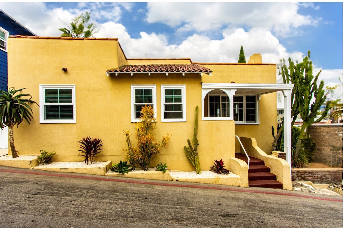 Hermosa Beach Coastal Retreat! gallery image 3