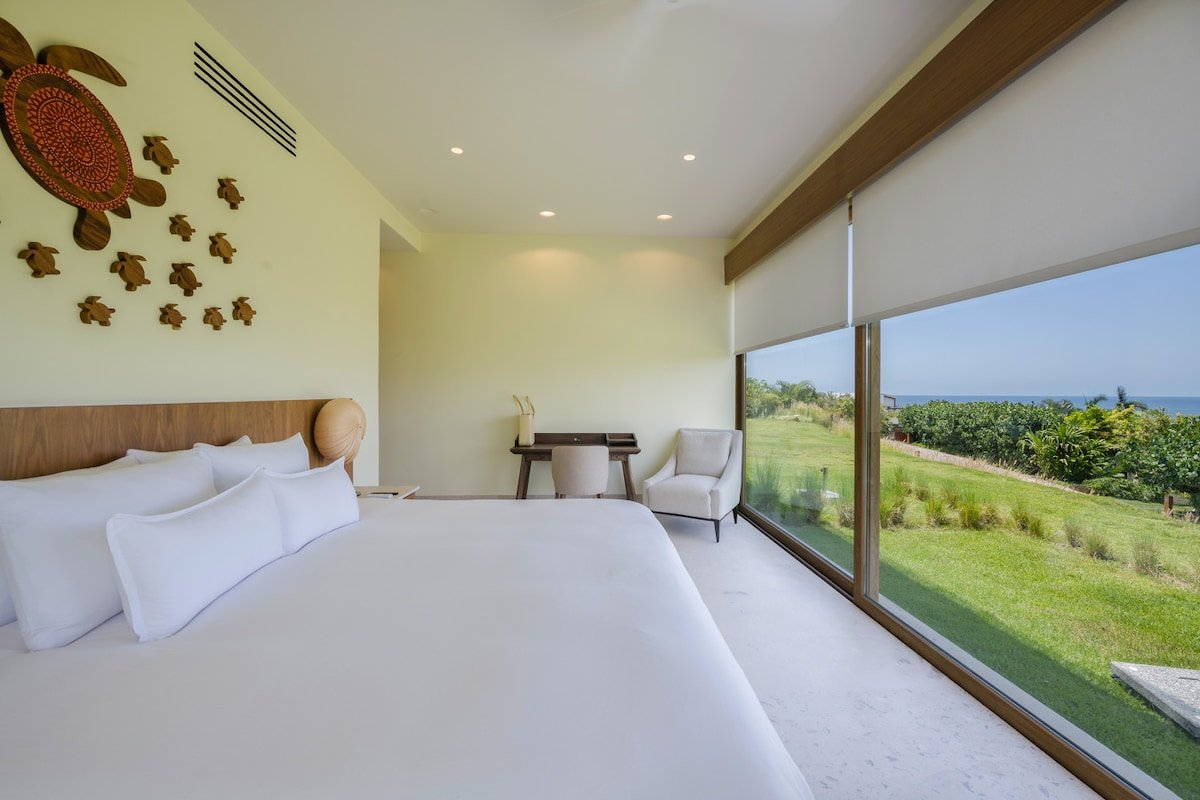 Casa Yeiya · Kupuri Luxury w/ Staff & Oceanview gallery image 3