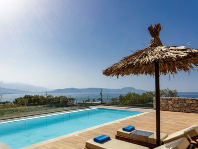 Sunset & sea views, 200m from the beach, ping pong