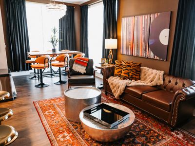 Charming 3BR W/ Pool Steps from Downtown Nash