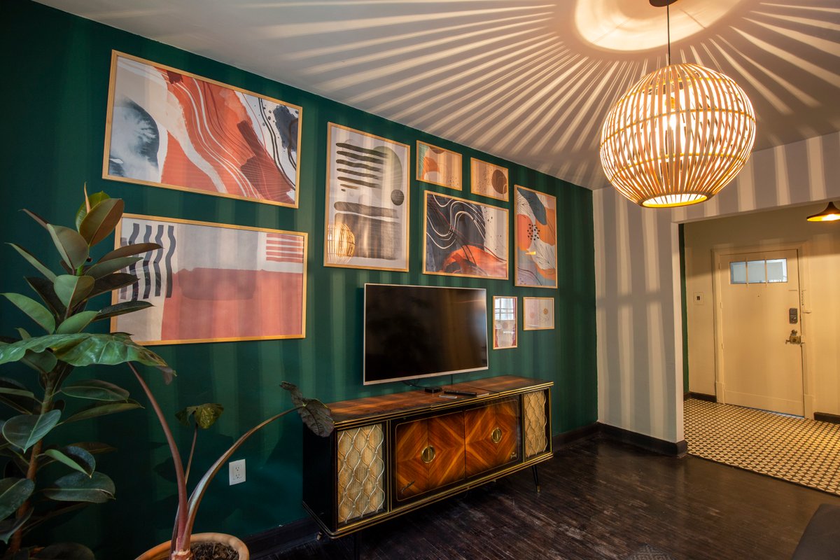 2 APT TOGETHER! GREAT LOCATION. UP TO 12 PPL!