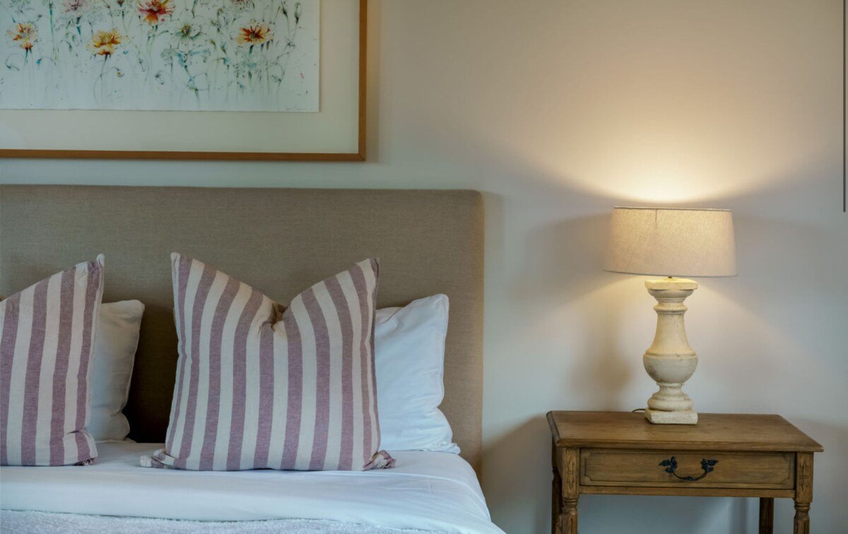 Castle House – Portsea Luxury, incredible grounds! gallery image 4