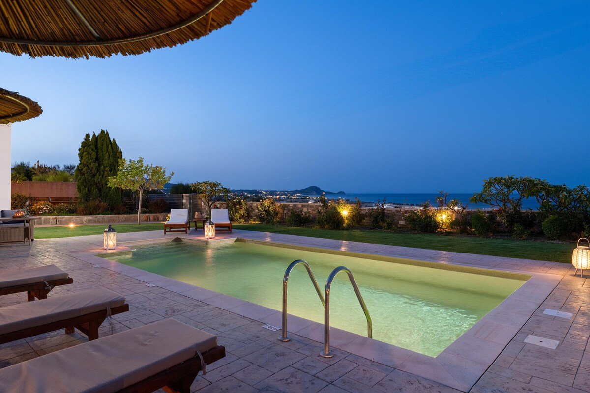 Majestic View Villa gallery image 4