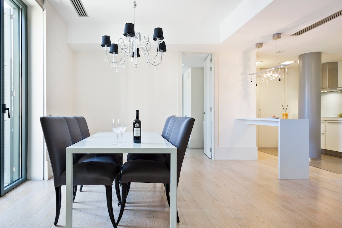 Luxury 2 bedroom apartment on Paseo de Gracia gallery image 4