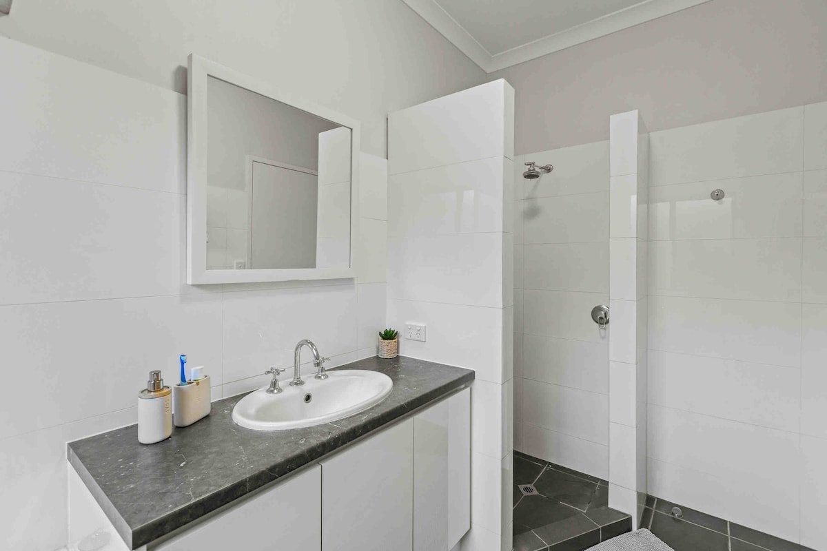 Our Broome Escape (Pet Friendly) gallery image 4