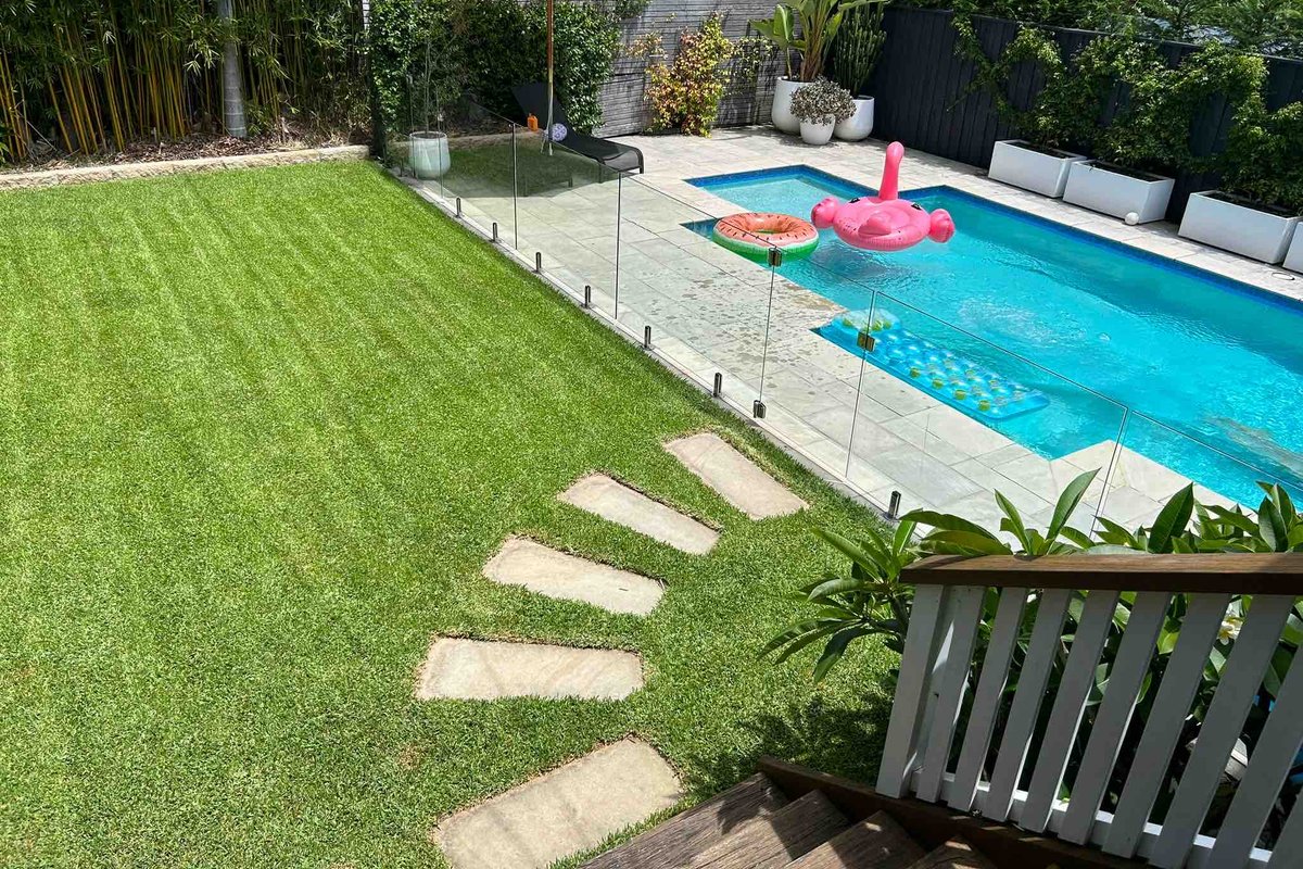 Freshwater Family Haven with separate Studio