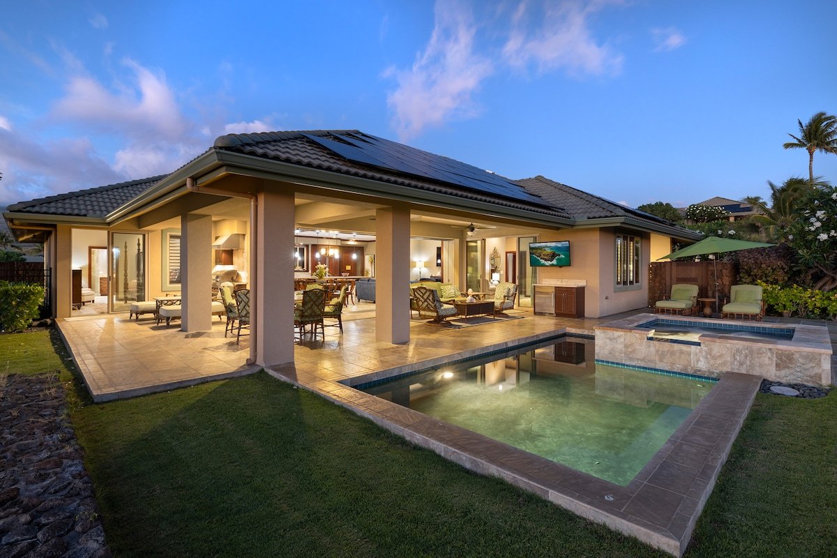 Beautiful 3BR Villa w/Pool, Hot Tub & Ocean Views gallery image 2