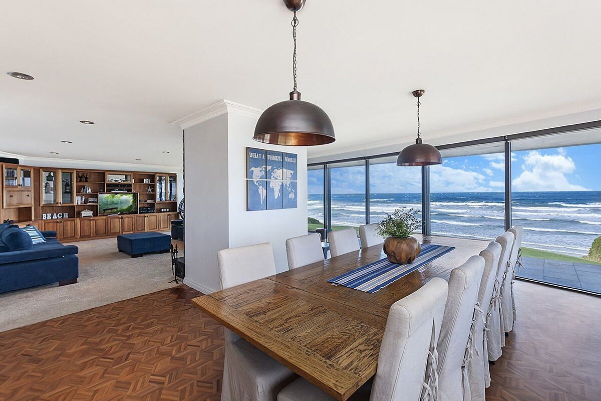 Iluka, magnificent East Beach views gallery image 2