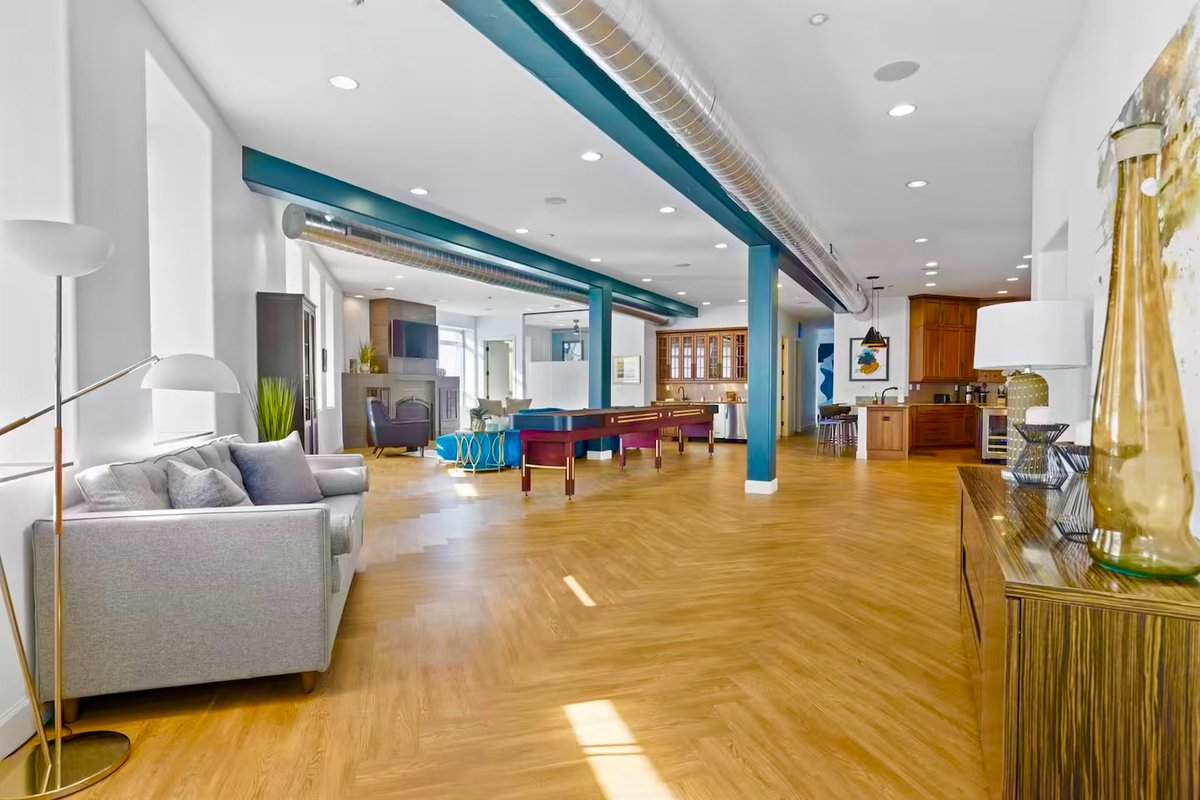 The Colorado – Extravagant Downtown Loft 3800 sqft