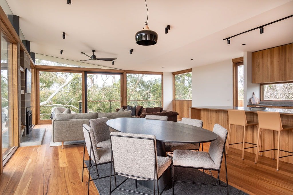 Luxury Tree House – Stunning home in Jan Juc gallery image 4