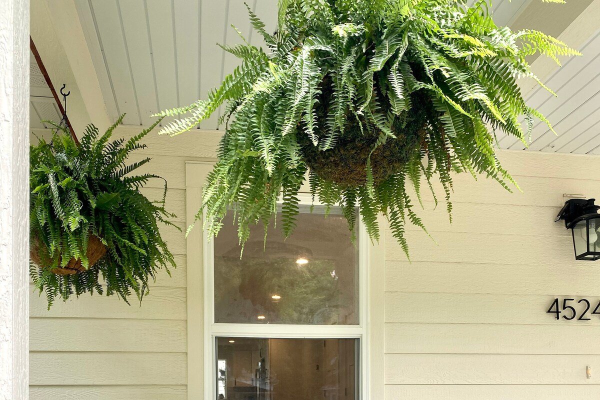 5 BR New Build by LightRail, near Creek gallery image 4