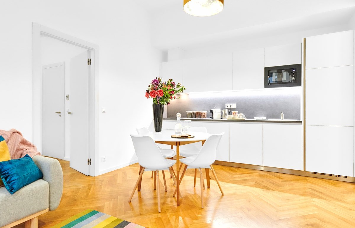 Bright Old Town 2-bedroom Apartment w/ balcony 3D gallery image 3