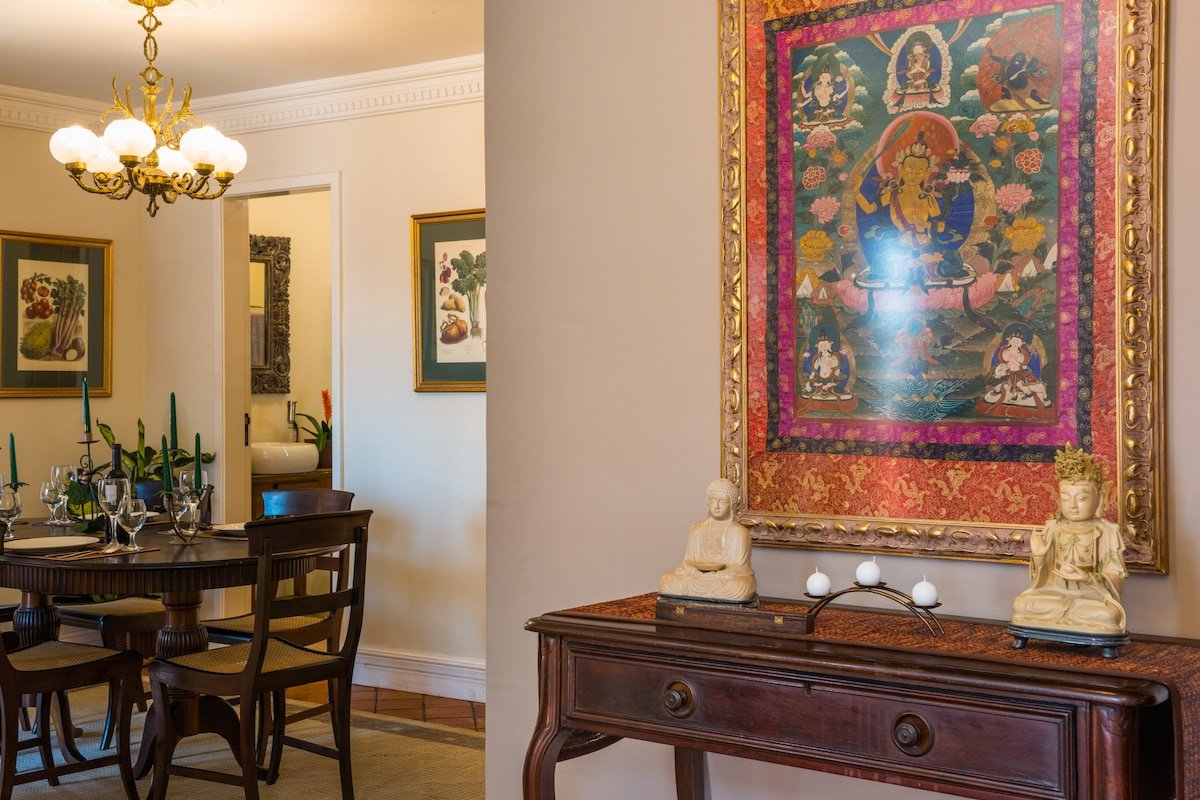 4 Bdr – *Luxury Penthouse* 5- Stars! gallery image 5