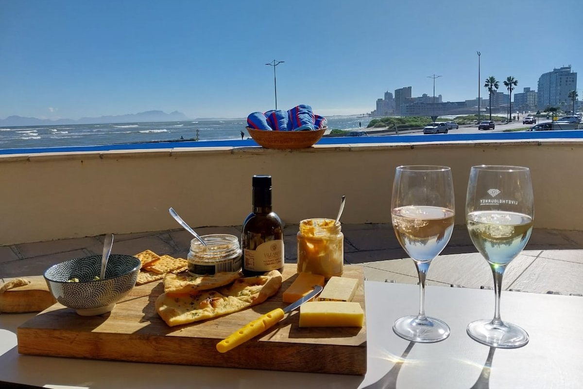 Absolute Beach, Strand |beachfront|Wi-Fi gallery image 2