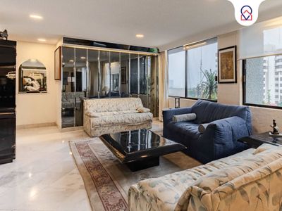 Elegant PH in Lomas de Chapultepec