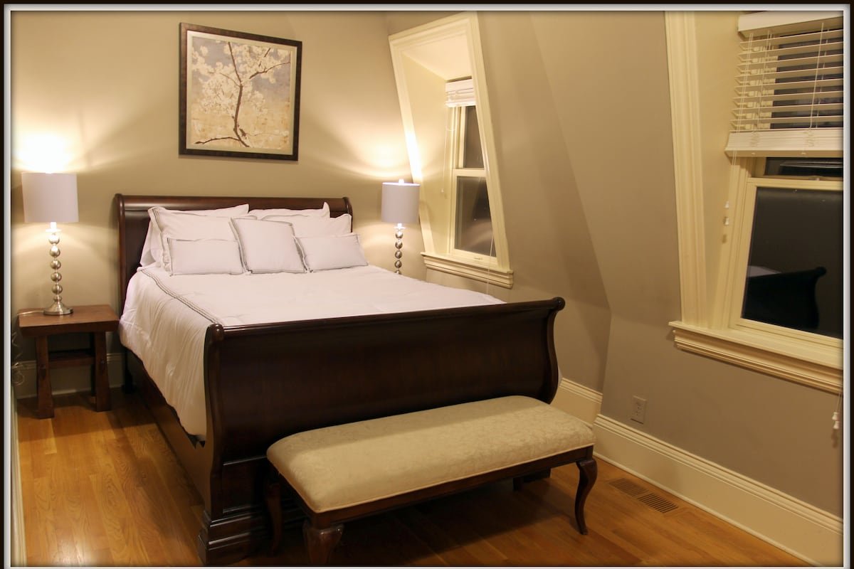 French 2nd Empire Mansion – Wedding HQ and 4 Baths gallery image 5