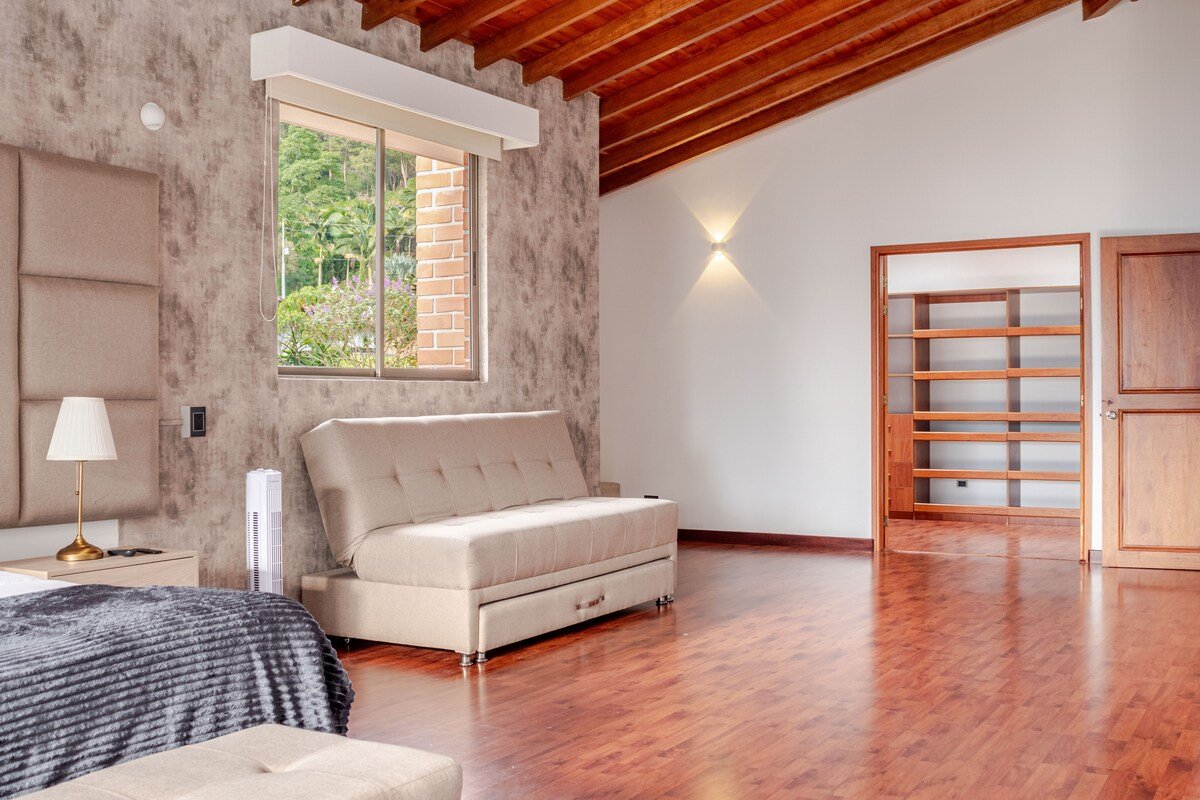 M House l Luxury Villa With Pool, View, Billards gallery image 3