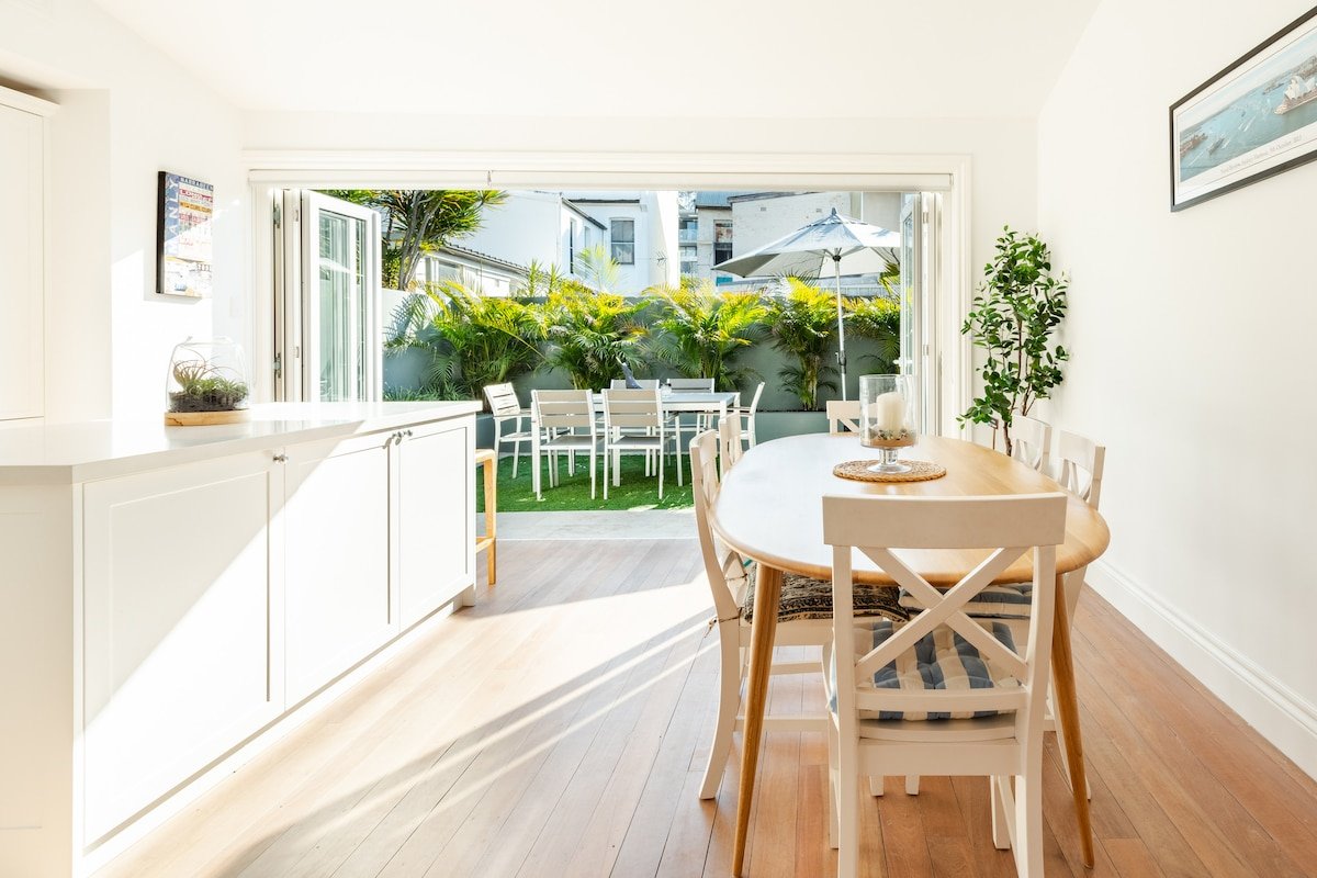 Manly Seaside Cottage gallery image 2