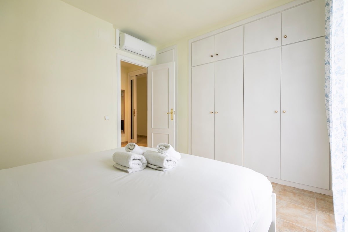 Be Barcelona – Plaza Catalunya Nice and Comfy 4.2 (MP9) gallery image 5