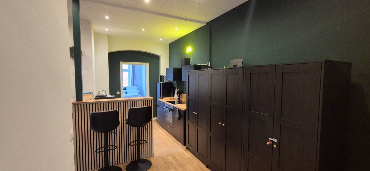 Munich Big Apartment in prime location 1-10 pax gallery image 4