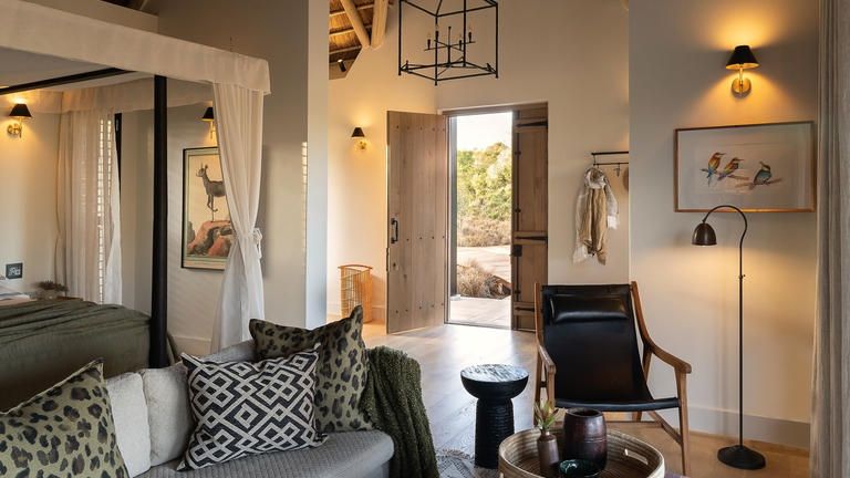 Monwana Suites