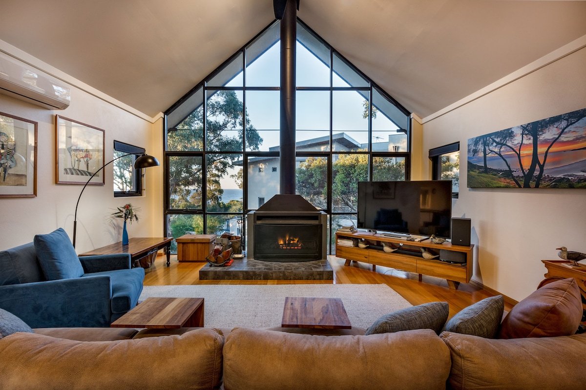 Blue Pearl Eagle Bay – moments from the beach gallery image 2