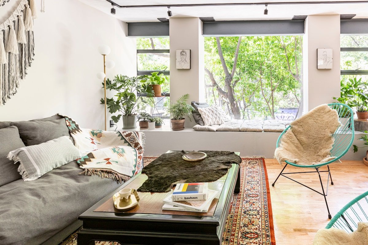 Boho apartment in Parque Mexico! gallery image 2