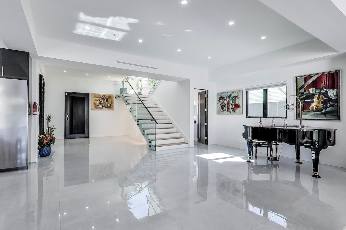 Stanley Mansion gallery image 3