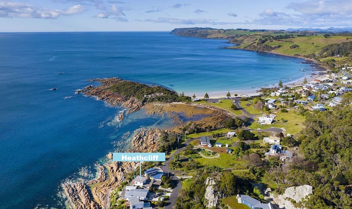 Heathcliff. Stunning ocean views! gallery image 3