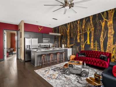 Luxe Home | Rooftop Views | Game Room | Mins to DT