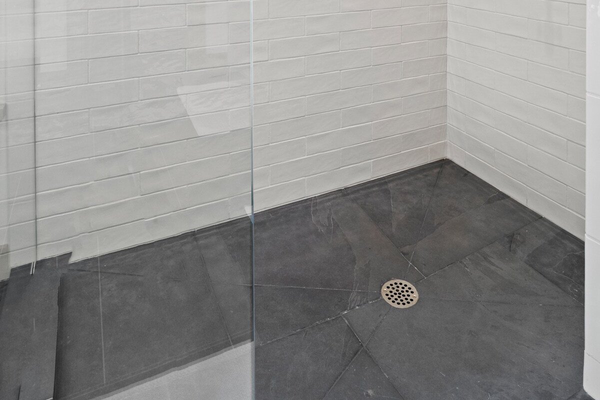 RMR: Grand View Retreat Home in Wilson gallery image 3