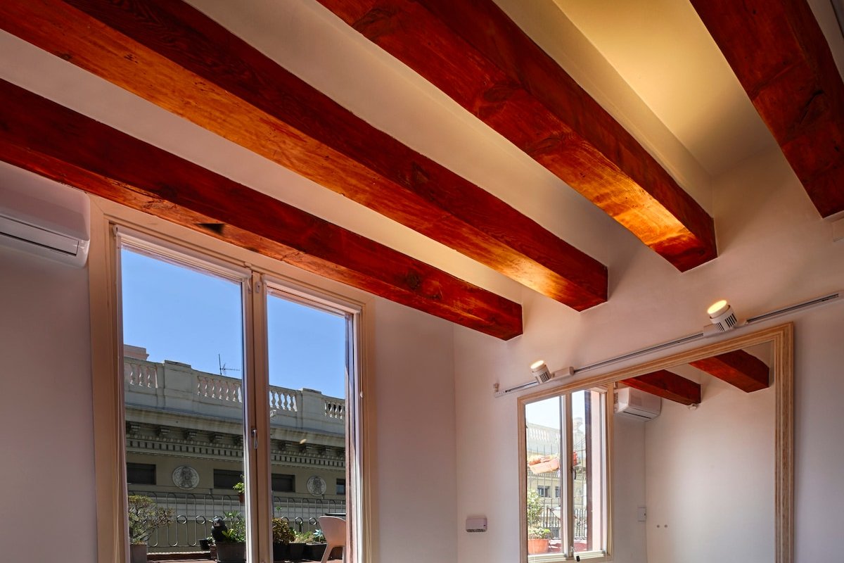 !Luxury Ramblas Waterfront Stay! gallery image 2