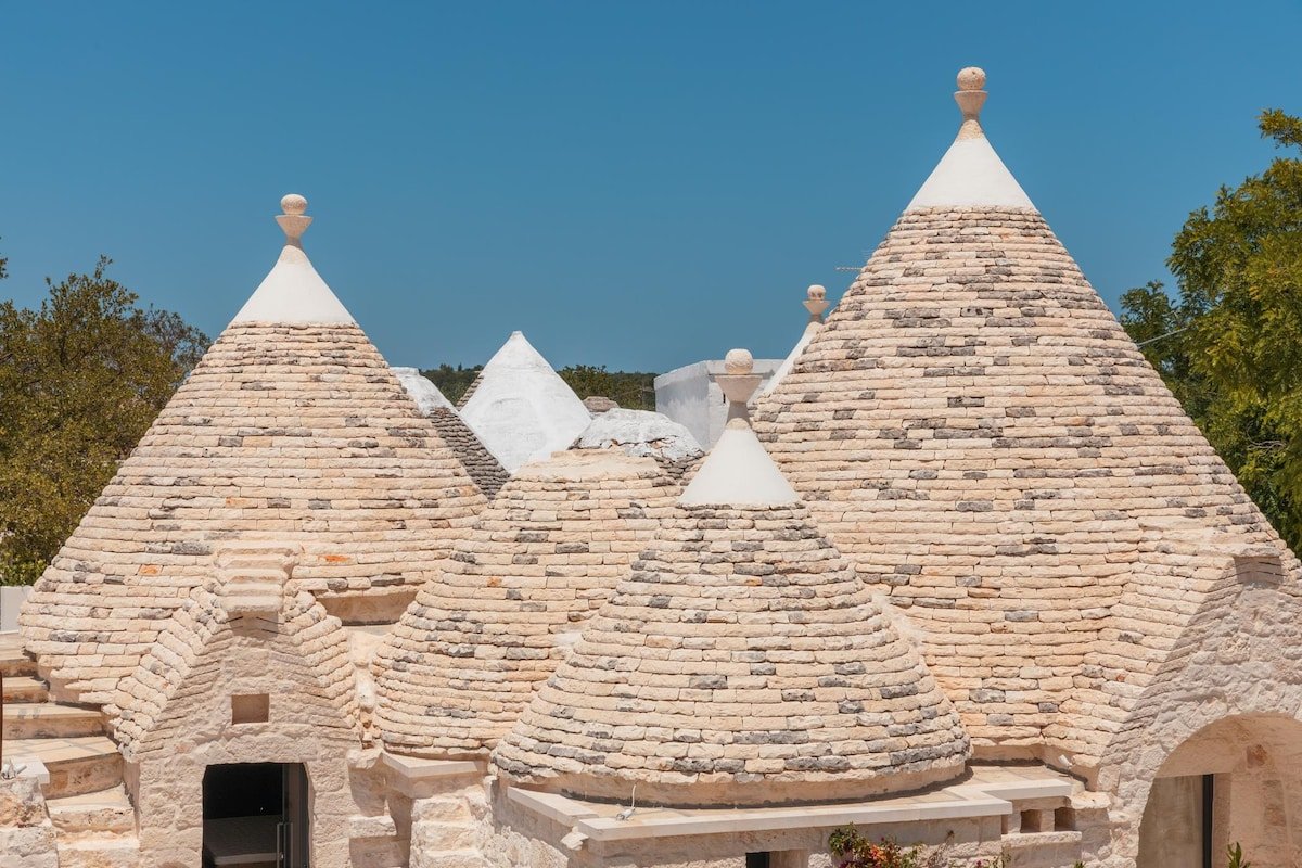 Luxury Trulli Zaccano with Private Pool gallery image 5