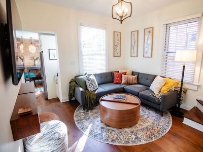 German Village Gem: Cozy Luxury & Hot Tub Haven