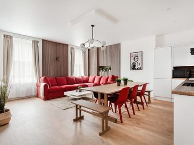 Elegant 2-Bed Oasis | Luxury Living in Marylebone